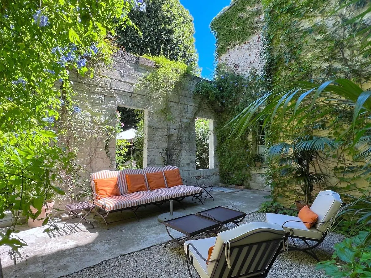 ***** Bed & Breakfast Le Clos Saluces Avignon Frankrike