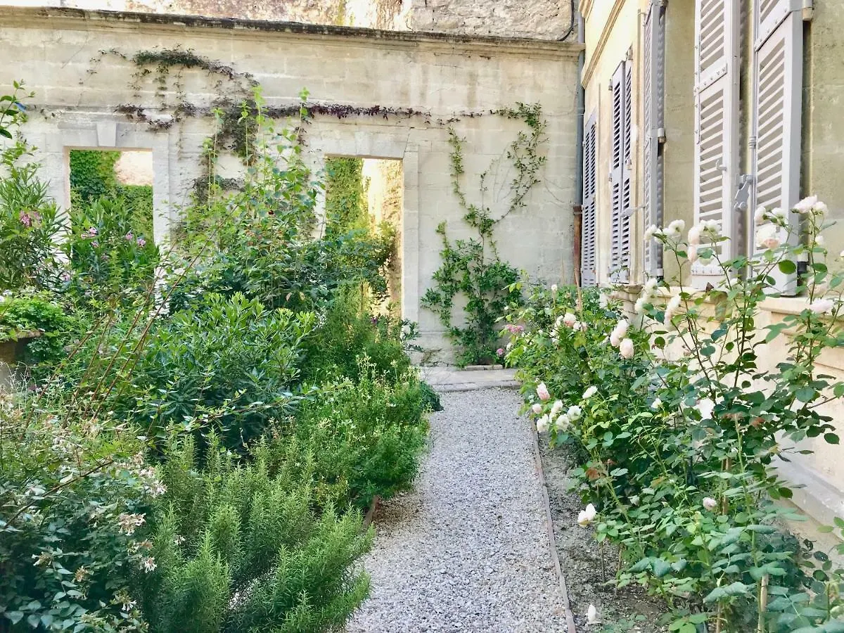 Le Clos Saluces Avignon Bed & Breakfast